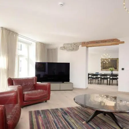 Luxury Flat 265m2 - Newly Renovated - Old Town Apartment Tallinn